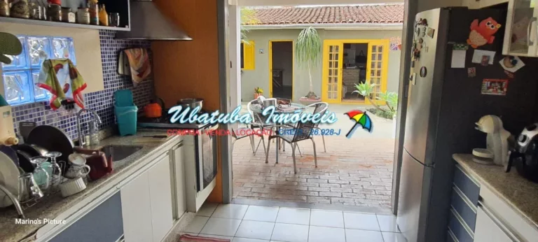 Imagem Sobrado com edícula em excelente localização na Silop com 04 dormitórios