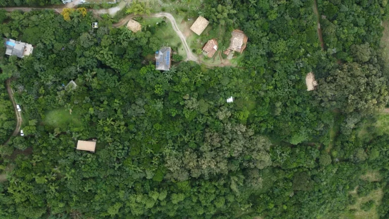 Imagem Terreno com Vista para o Mar na Praia da Ferrugem - Garopaba-SC!