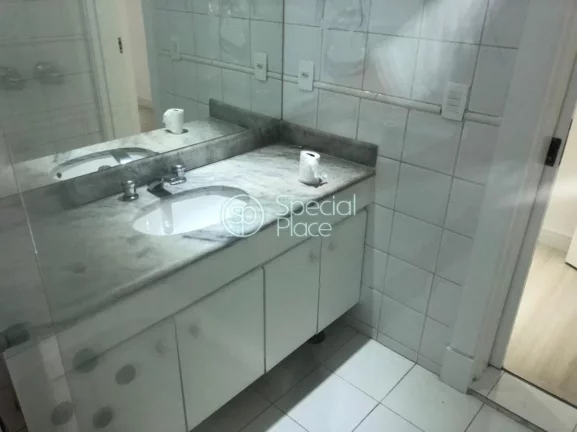Imagem Apartamento charmoso, muito claro e arejado. Sala espaçosa com terraço e lareira; escritório e sa...