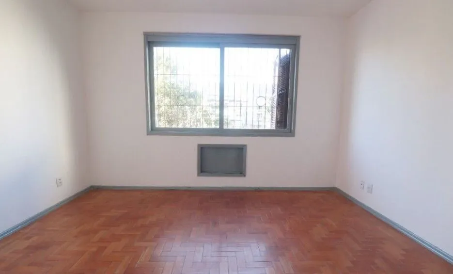 Imagem Apto 02 dorm e 01 vaga, sala, coz, dep emp, frente, 77 m2, Bairro Passo da Areia