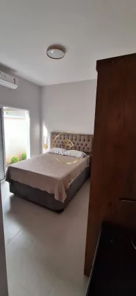 Imagem Casa Térrea, 3 dormitórios ( 1 suíte), 2 vagas, Bela Vista, Caçapava.