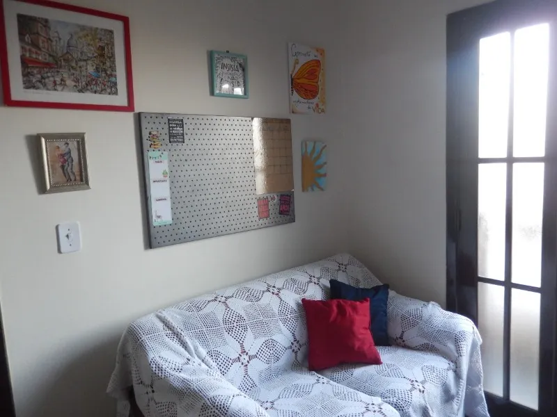 Imagem Magnífica Casa à Venda na Vila Linda, Santo André-SP: 3 Quartos, 1 Suíte, 3 Banheiros, 4 Vagas, 140m² de Área
