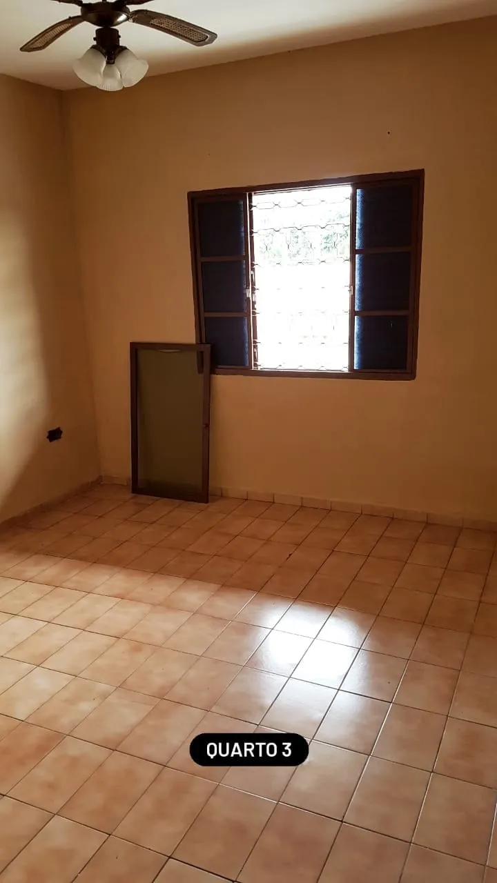 Imagem Comercial à venda 3 Quartos, 1 Suite, 4 Vagas, 250M², Esplanada Santa Terezinha, Taubaté - SP