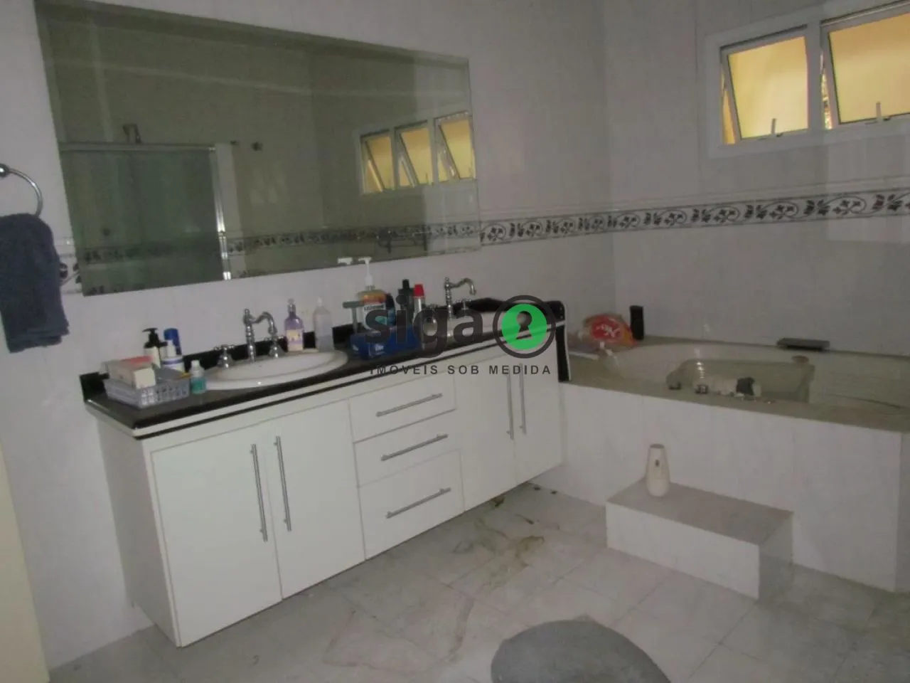 Imagem Casa Térrea à venda no Planalto Paulista com 2 suítes e 4 vagas cobertas em São Paulo