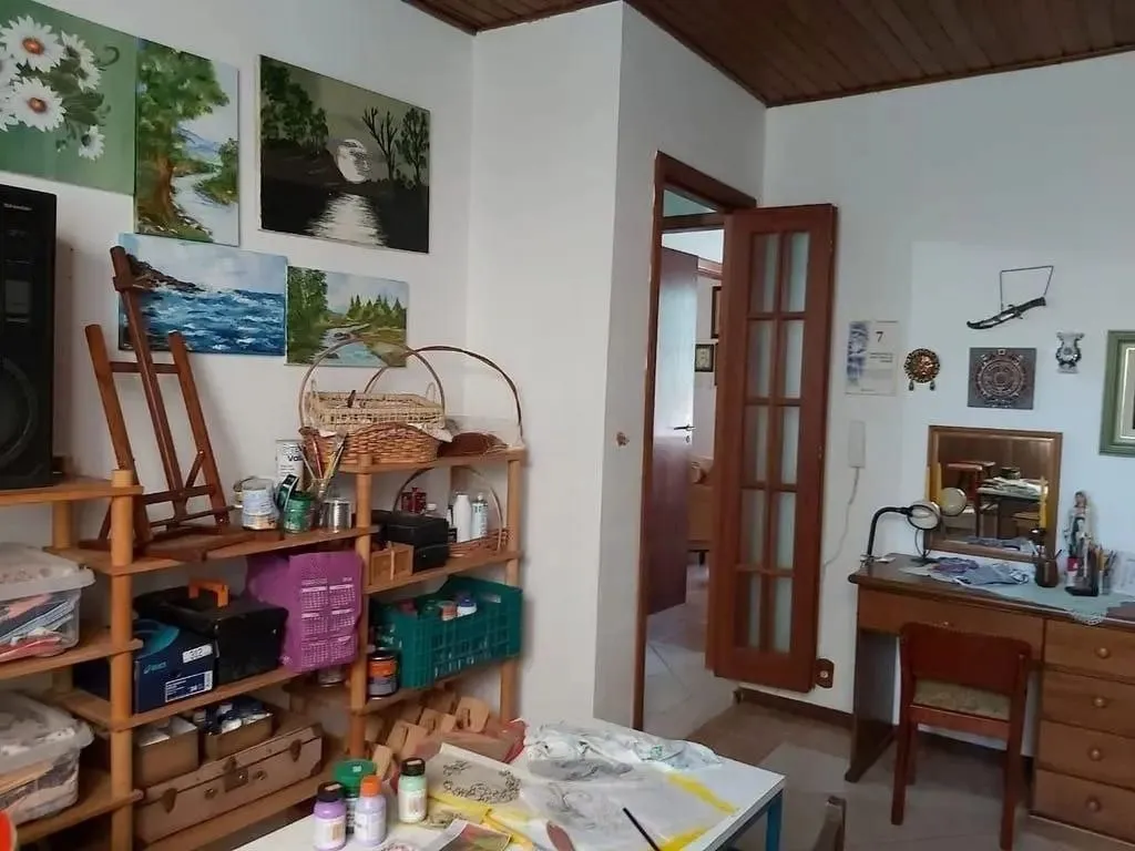 Imagem Casa com 4 dormitórios no bairro Passo da Areia