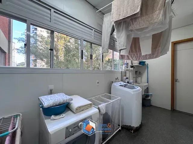 Imagem Apartamento para venda em Jardim Fonte do Morumbi com 3 quartos, sendo 3 suítes, 272m²
