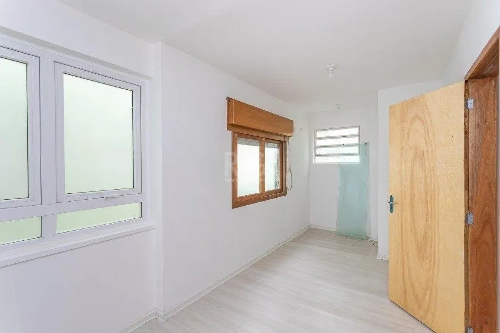 Imagem Cobertura de 140m² - 3 dormitórios, 2 banheiros, terraço com churrasqueira e 1 vaga de garagem no Bom Jesus