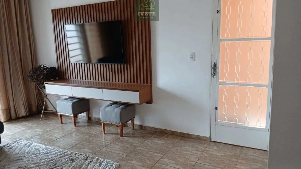Imagem SOCORROSP CASA A VENDA NO JARDIM CARVALHO, PRÓXIMO AO CENTRO