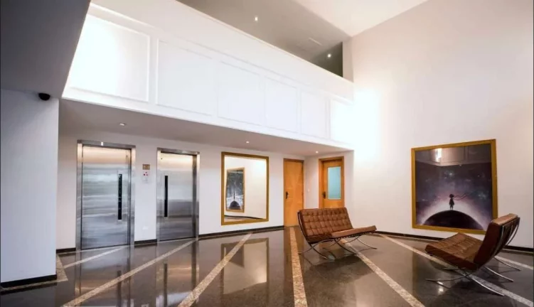 Imagem Flat disponível para venda no Saint Exupery Residence Service, com 42m², 1 dormitório e 1 vaga