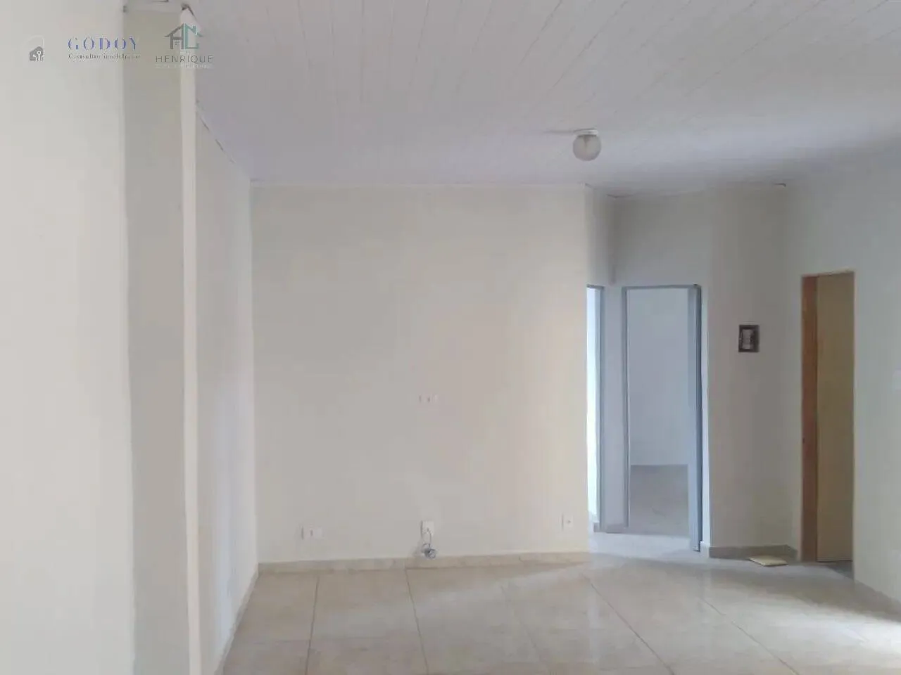 Foto do imóvel Casa Nova de Fundos em Excelente Localização