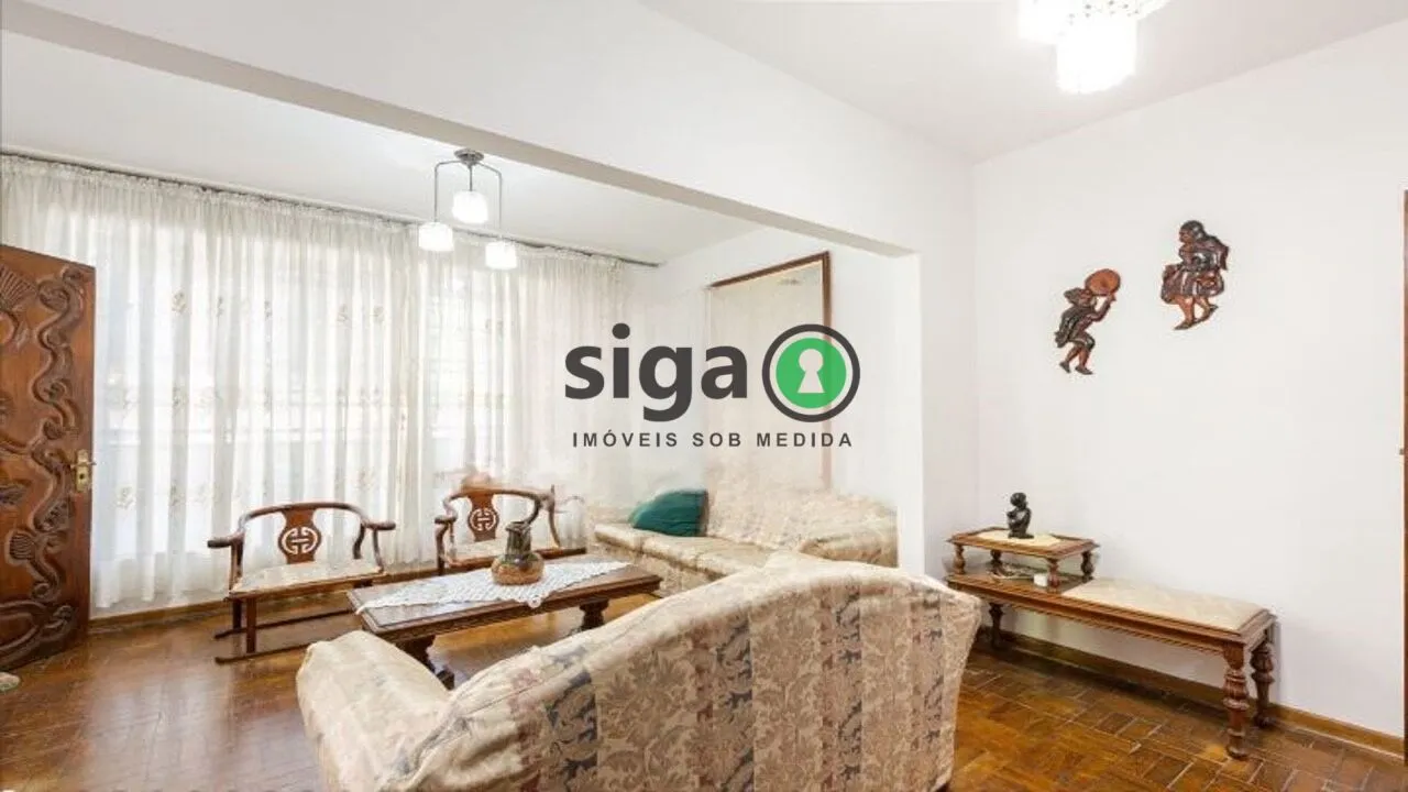 Imagem Sobrado em Perdizes com 248m², 4 quartos e 2 suítes em localização nobre.