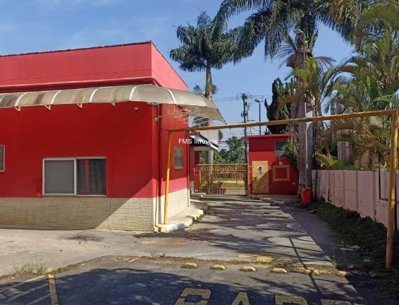 Imagem Imóvel comercial em Interlagos: 47 vagas de garagem e 562,18m² de área disponíveis para locação em SP.
