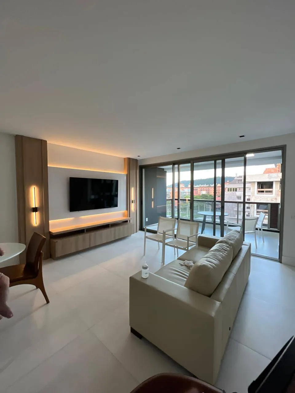 Imagem Royal Classic Jurerê Duplex Exclusivo com 3 Suítes para Locação Anual