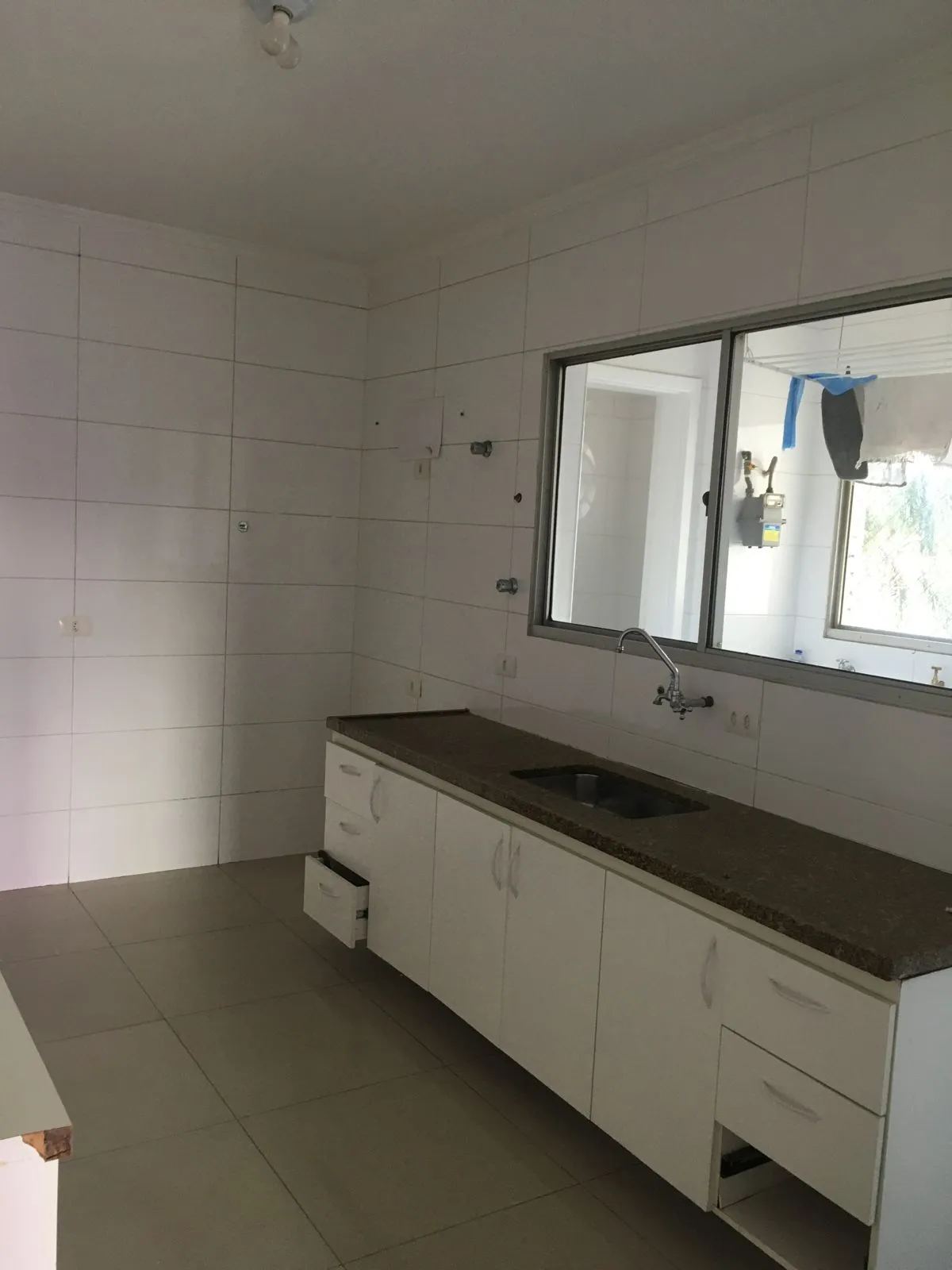Imagem VENDO LINDO APARTAMENTO COM 03 DORMITÓRIOS NO BAIRRO SANTO AMARO!
