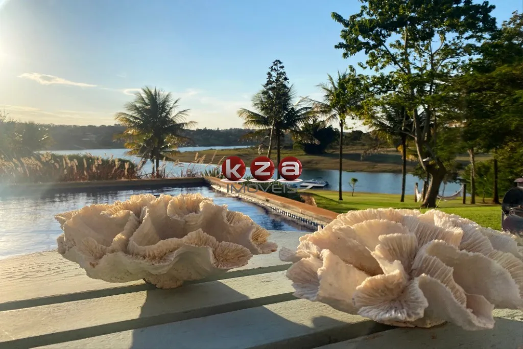 Imagem Imóvel de luxo com 4 suítes e 10 vagas de garagem no Parque São Jorge, Avaré-SP: a casa dos seus sonhos!