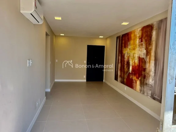 Imagem Excelente oportunidade no Cambuí! 
Apartamento com 100m² de área útil, totalmente reformado e pr...
