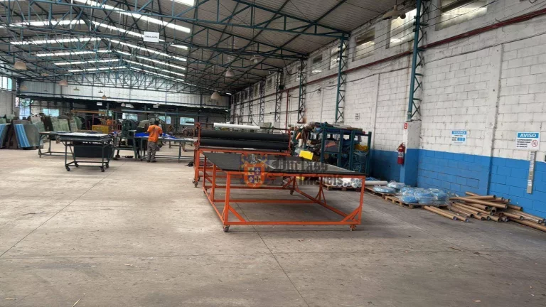Imagem Galpão para alugar, 5800 m² por R$ 75.000,00/mês - Taboão - Mogi das Cruzes/SP