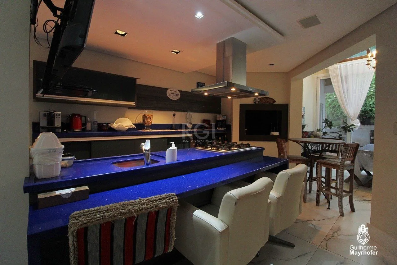 Imagem Casa para Venda - 650m², 4 dormitórios, sendo 3 suites, 4 vagas - Chácara das Pedras