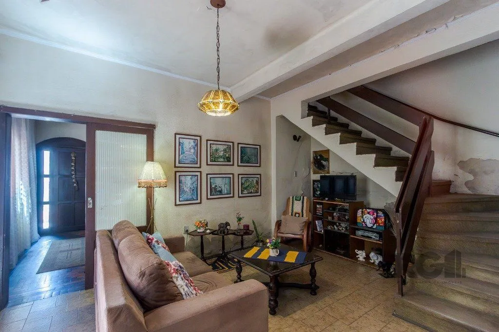 Imagem Casa de 3 dormitórios no bairro Santa Cecília