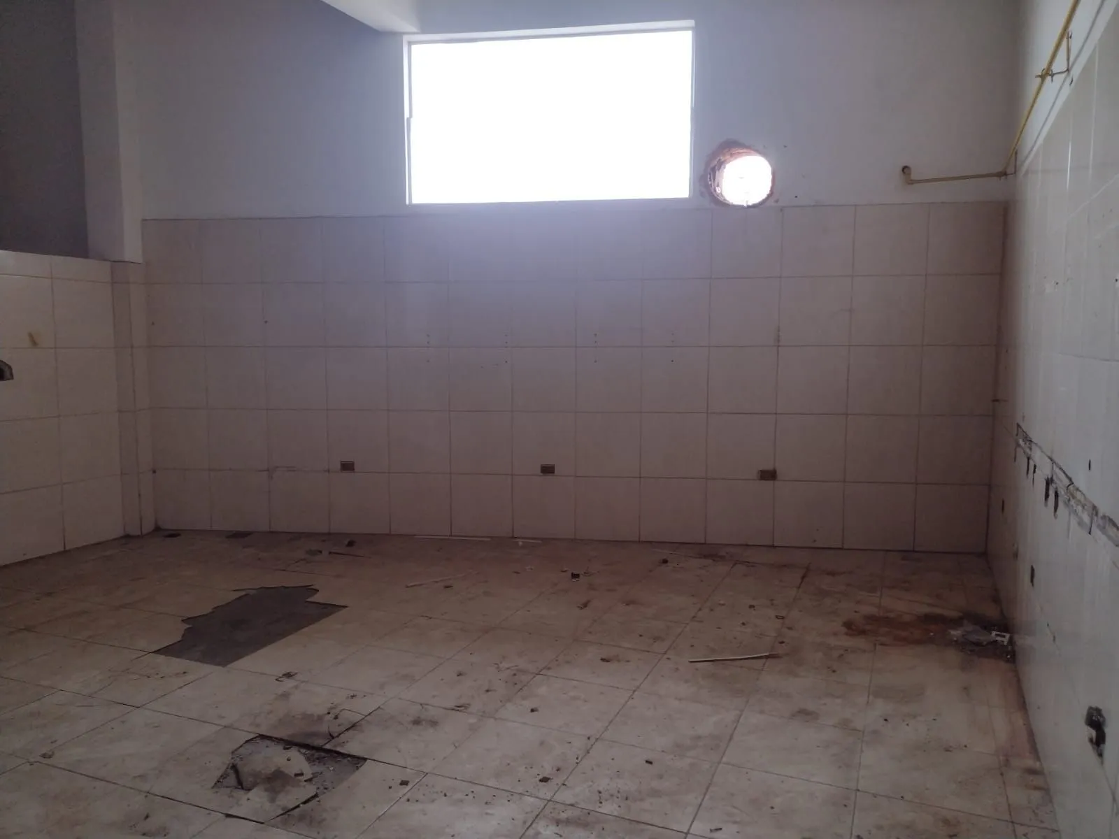 Imagem Galpão de Esquina com 222,50m² Localizado no JD Copaiba