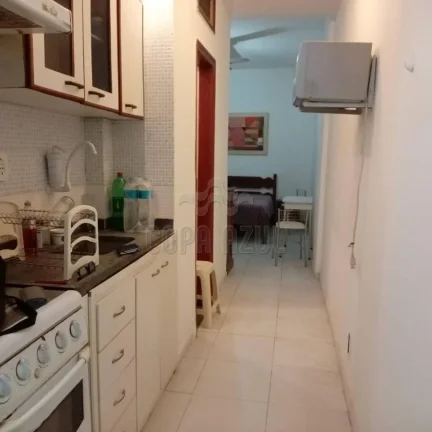 Imagem Copacabana - Residencial › Kitnet com 1 quarto(s) a Venda