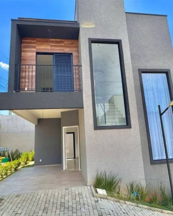 Imagem Casa com 2 Quartos e 2 Banheiros à Venda em Atibaia/SP