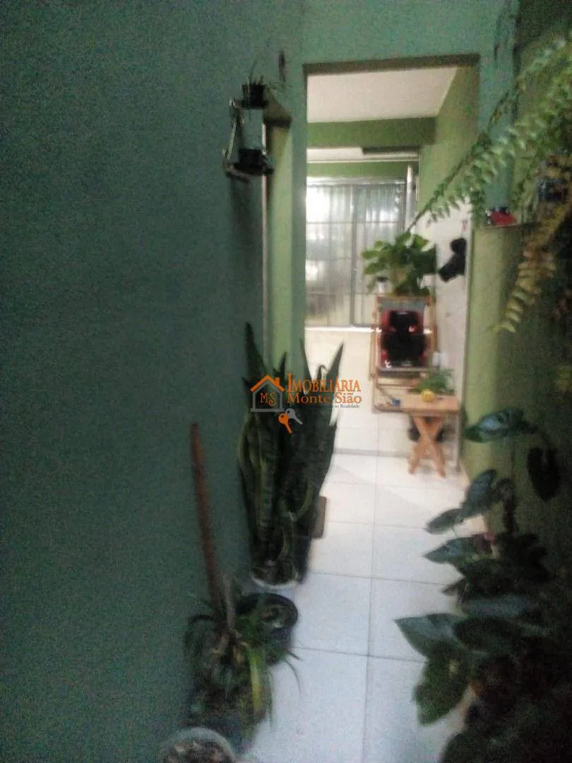 Imagem Casa com 3 dormitórios à venda, 125 m² por R$ 250.000,00 - Recreio São Jorge - Guarulhos/SP