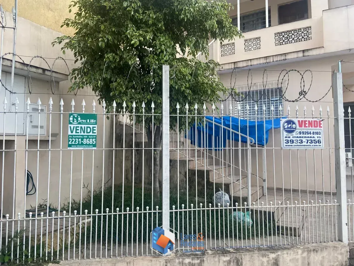 Imagem Casa para venda em Vila Souza com 8 quartos, sendo 4 suítes, 245m²