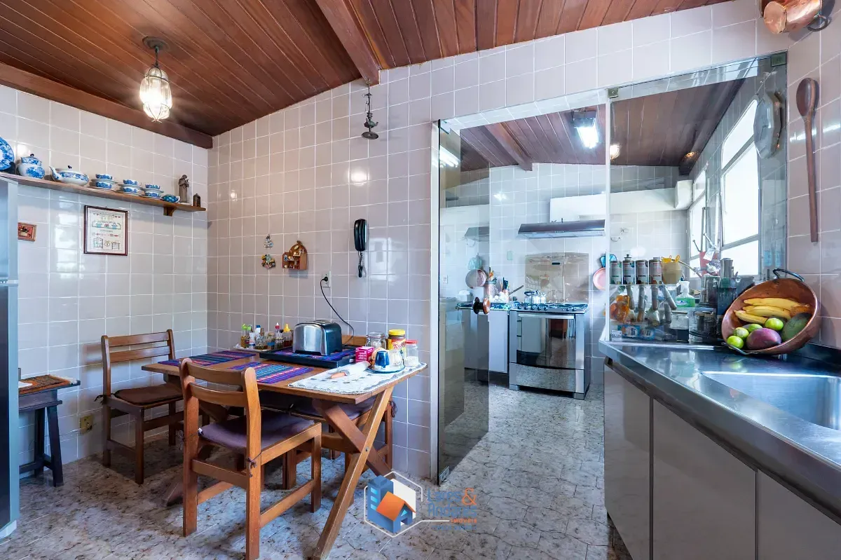 Imagem Apartamento para venda em Santo Amaro com 4 quartos, sendo 2 suítes, 240m²
