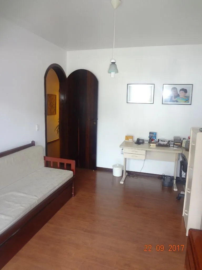Imagem Casa para Venda - 365m², 4 dormitórios, sendo 2 suites, 6 vagas - Nonoai
