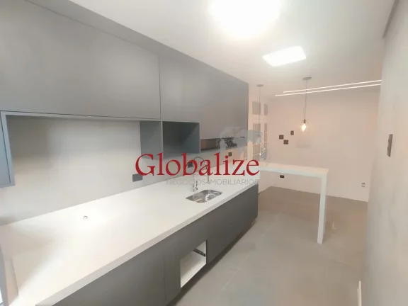 Imagem Apartamento à venda com 80m², 2 quartos e vista mar por R$729.000,00 no Gonzaga em Santos