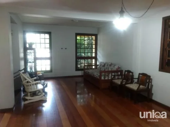 Imagem Casa 4 dormitórios (2 suítes), banheira de hidro, piscina, garagem