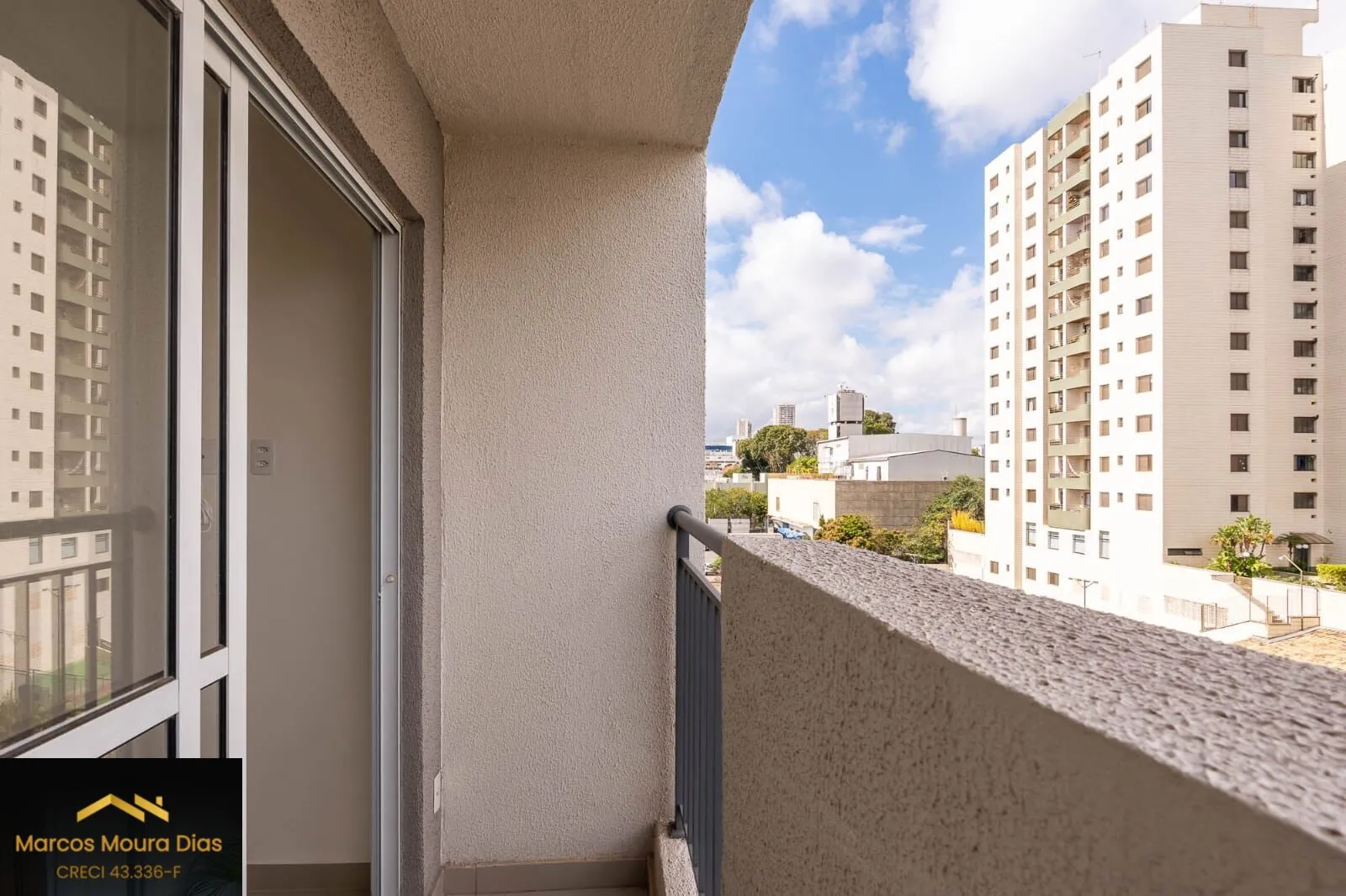 Imagem Apartamento moderno perto da USP, 2 Dormitórios, Varanda e 1 Vaga de Garagem