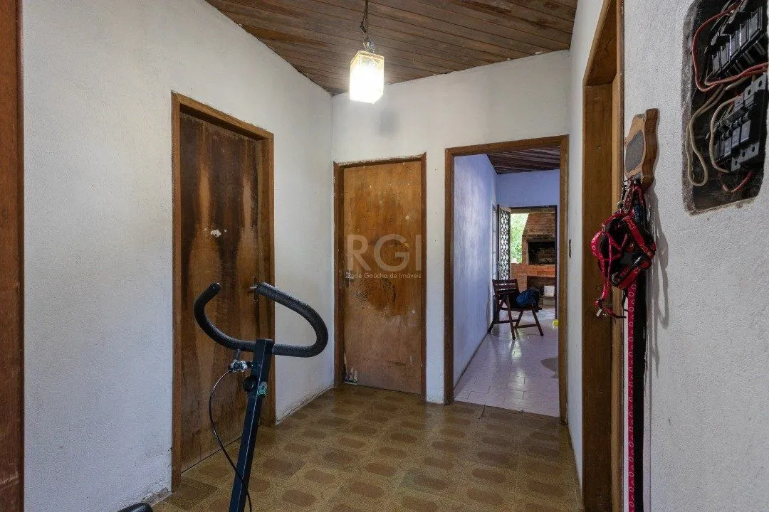 Imagem Casa para Venda - 2200m², 3 dormitórios, Lomba do Pinheiro