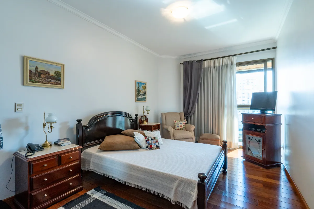Imagem Apartamento para venda em Vila Bastos com 4 quartos, sendo 2 suítes, 300m2