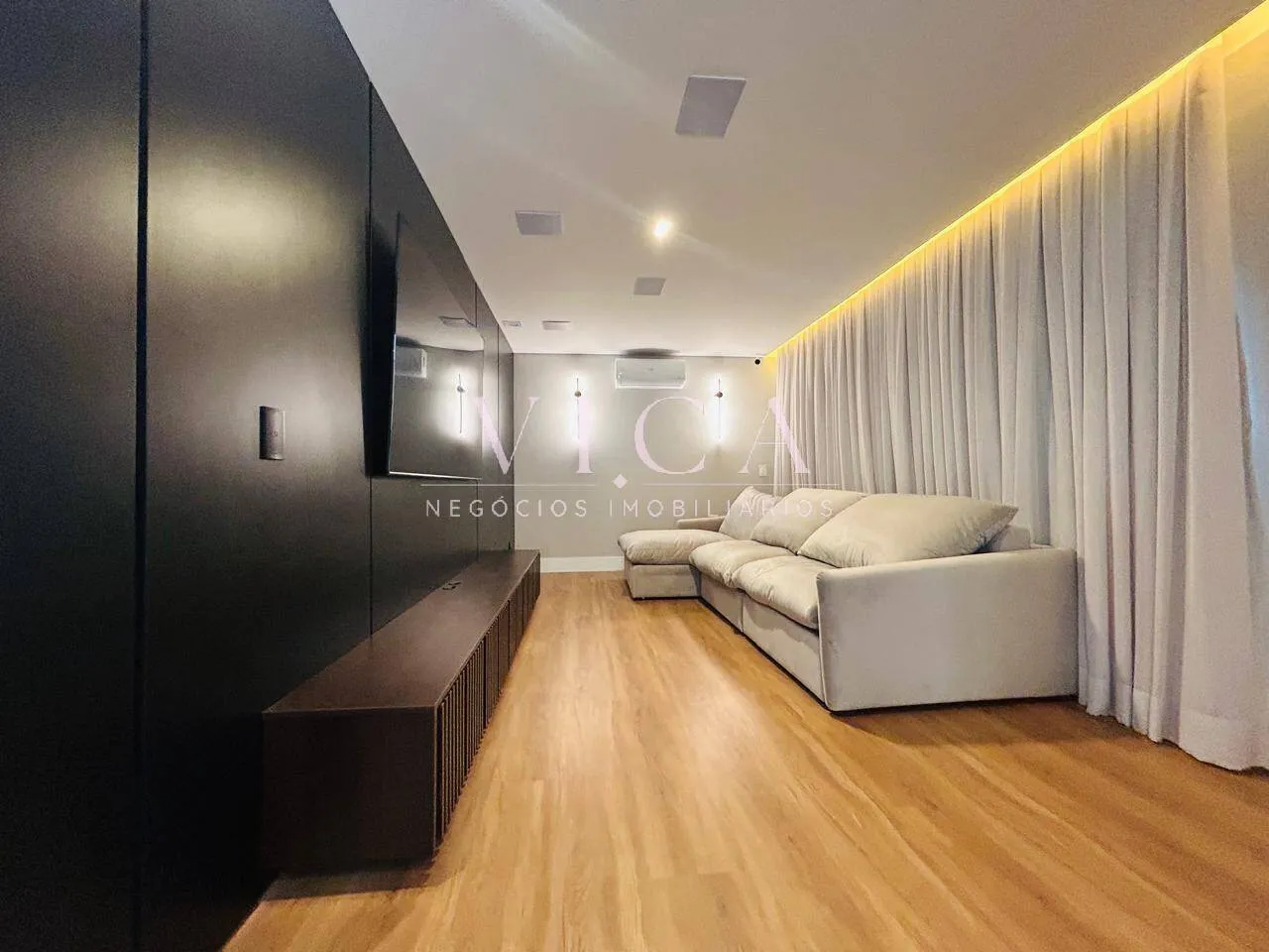 Imagem Apartamento mobiliado com 287 m² a venda por R$ 4.490.000 Alphaville/SP