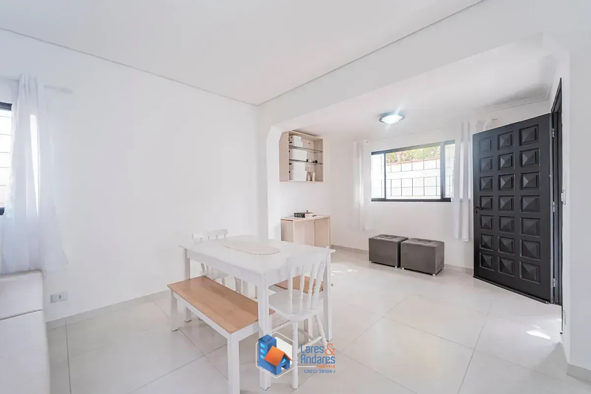 Imagem Casa de vila para venda em Chácara Monte Alegre com 3 quartos, sendo 2 suítes, 250m²