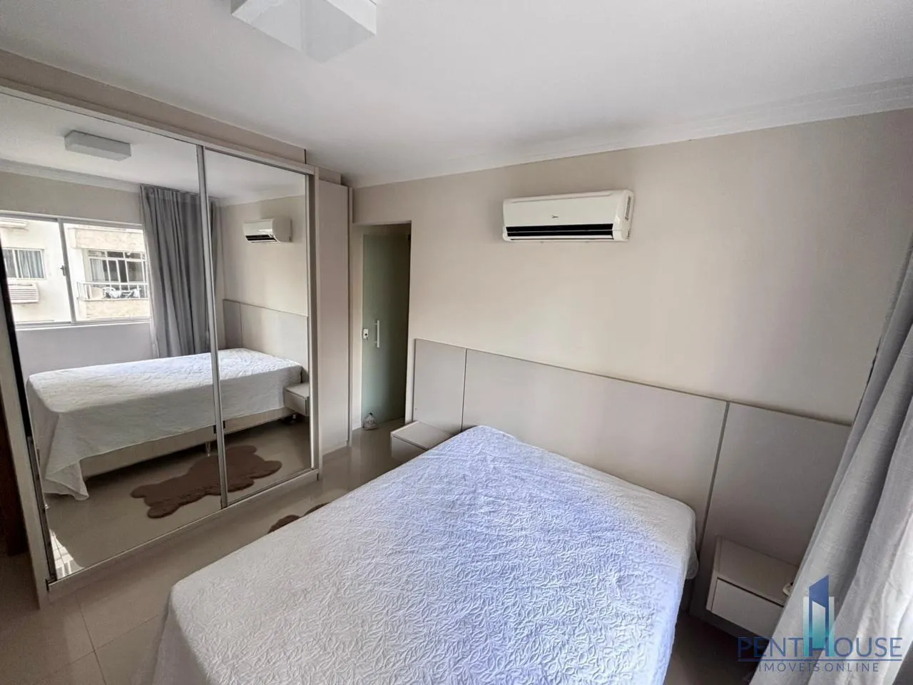 Imagem Apartamento Quadra Mar para Venda em Balneário Camboriú, CENTRO, 2 dormitórios, 1 suíte, 2 banheiros, 2 vagas