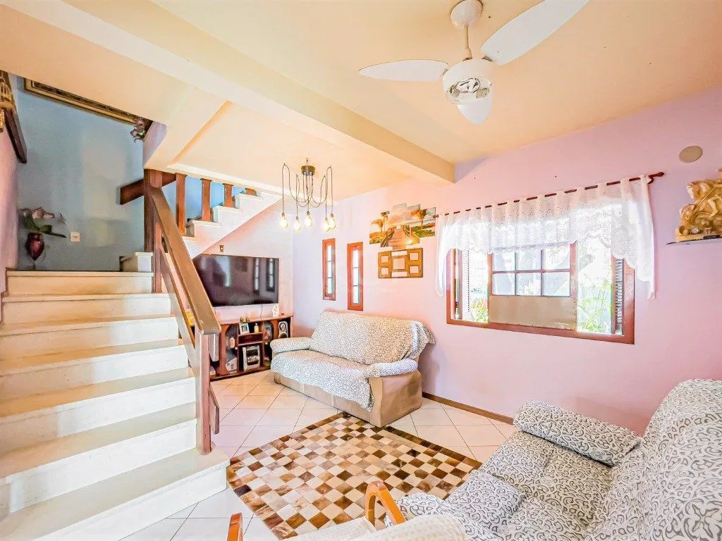 Imagem Casa para Venda - 272.24m², 3 dormitórios, sendo 1 suites, 4 vagas - Vila Jardim