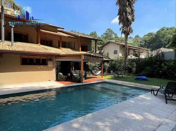 Imagem Casa Especial! Piscina aquecida, gourmet e muita natureza! Condomínio Top.