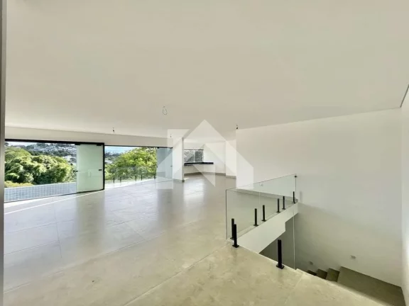Imagem Casa de Condomínio em Golf Gardens - Carapicuíba
