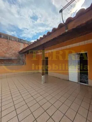 Imagem Sobrado 3 Quartos Vila Yolanda, Osasco: 3 Vagas e Pronto para Morar