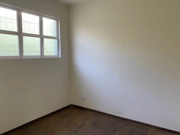 Imagem Casa ótima localização, comercial e residencial.