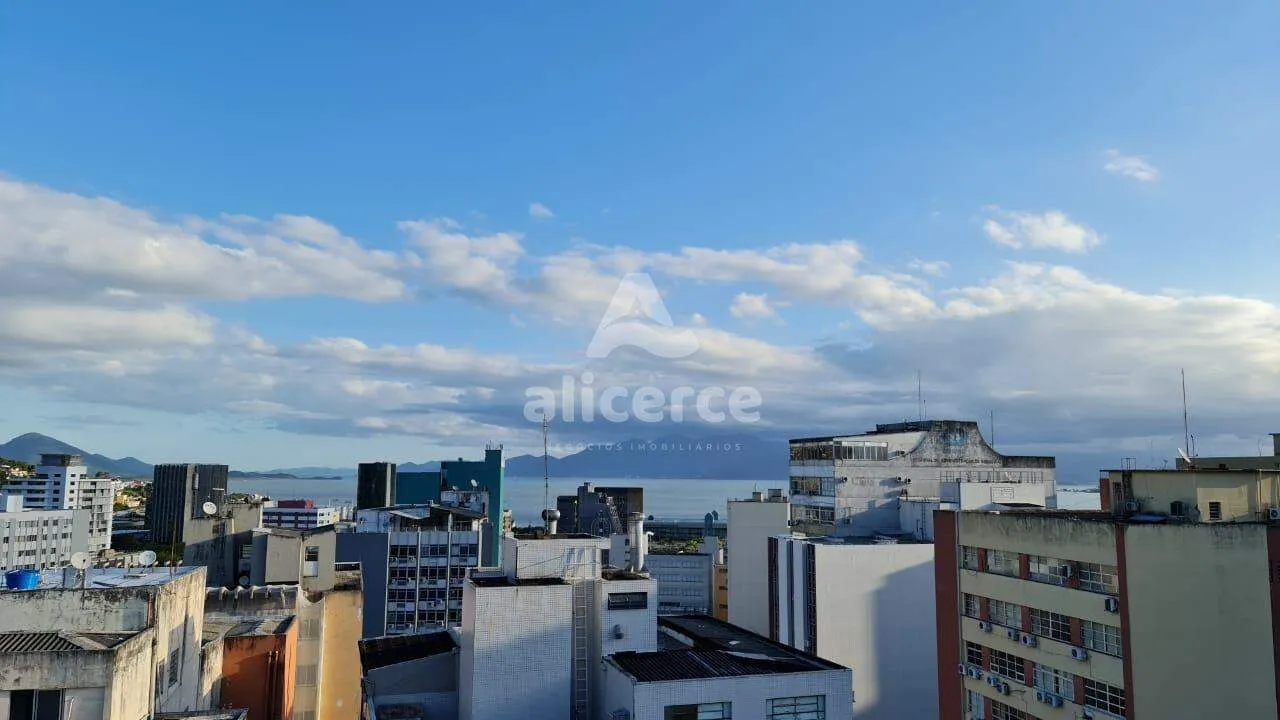 Imagem Cobertura à venda com 3 quartos 1 suíte, 173m² em Centro Florianópolis