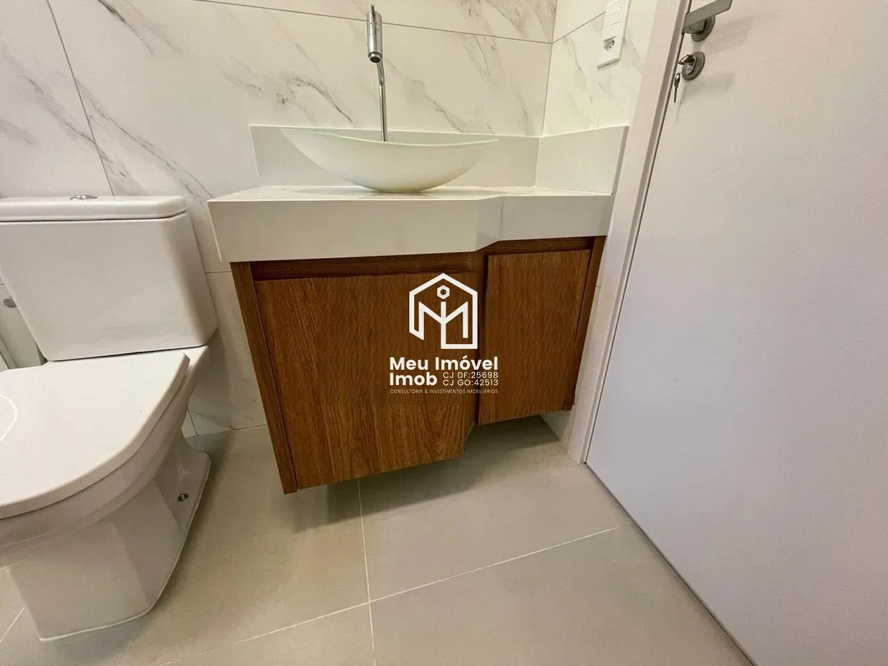 Imagem Casa Condomínio 4 quartos 3 suítes 4 Vagas 300M² Arniqueiras