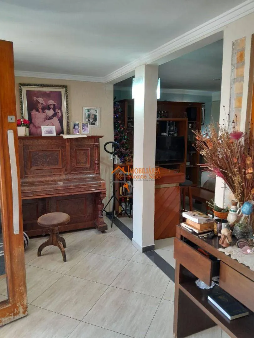 Imagem Casa com 4 dormitórios à venda, 216 m² por R$ 2.500.000,00 - Vila Rosália - Guarulhos/SP
