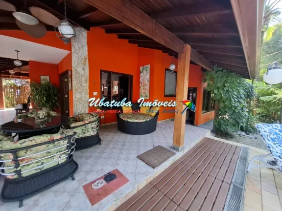 Imagem Linda casa em condomínio fechado com 04 dormitórios