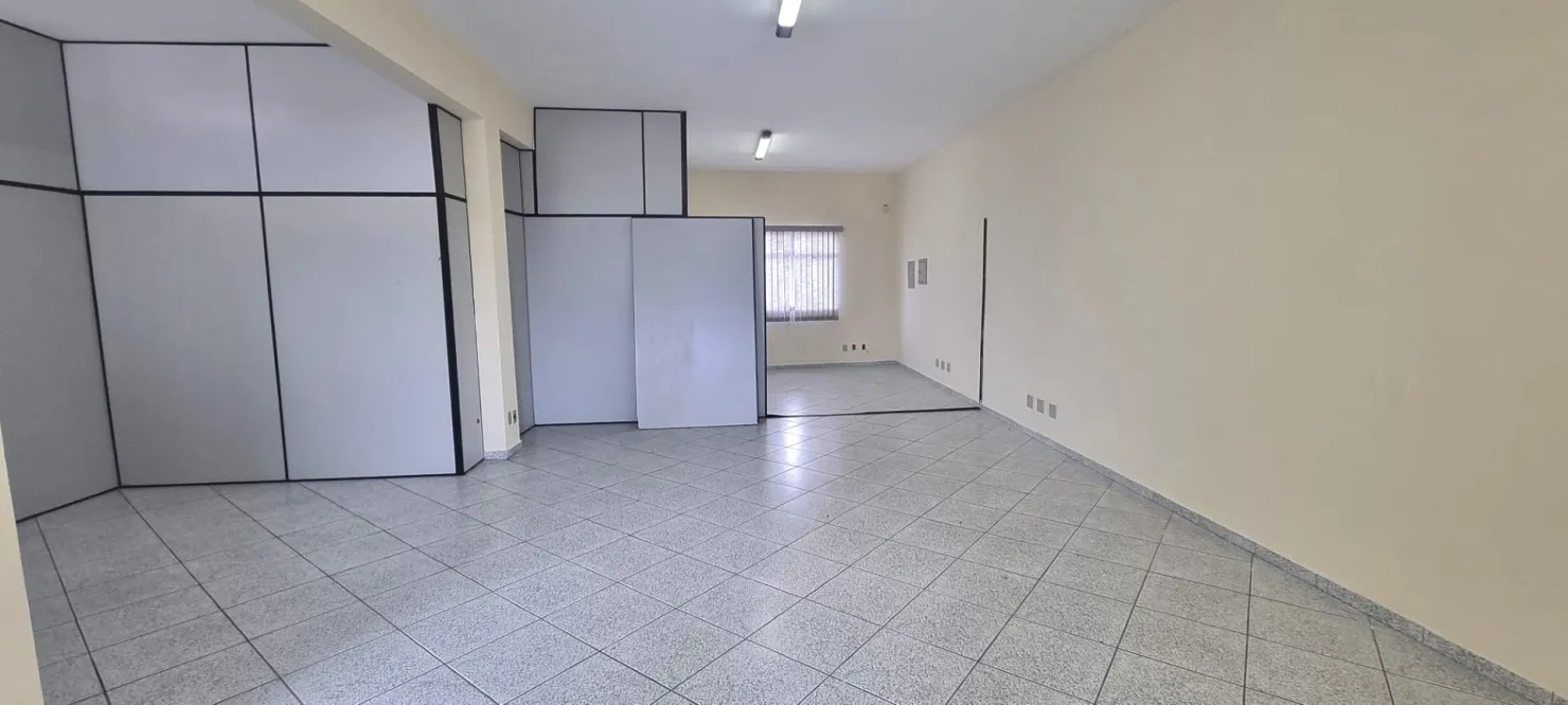 Imagem Prédio Comercial Completo com 3 Pisos, Elevador, Acesso Facilitado e Localização Estratégica para Seu Negócio
