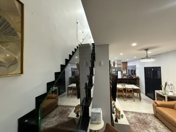 Imagem Casa de Esquina Mobiliada com Vista para Mata - Nova Jaguari