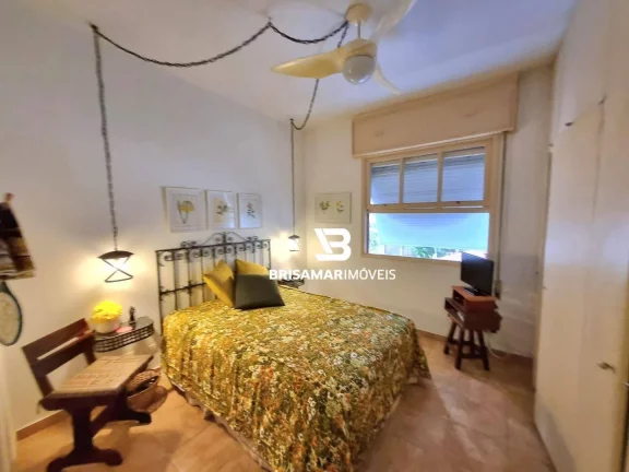 Imagem PITANGUEIRAS- LOCAL NOBRE , AMPLO APARTAMENTO CLARO E AREJADO , GARAGEM NO PRÉDIO.